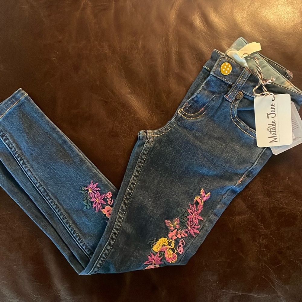 Matilda Jane size 6 embroidered jeans.